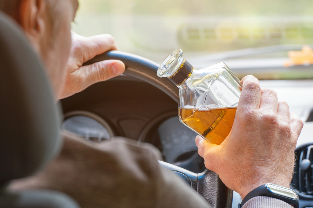 Trunkenheit am Steuer im Straßenverkehr, Promillegrenzen Fachanwalt für Strafrecht verteidigt in Kiel, Schleswig-Holstein und bundesweit